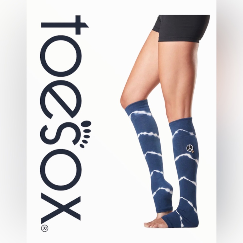 TOESOX Jojo Knee High Leg Warmers in Cosmic